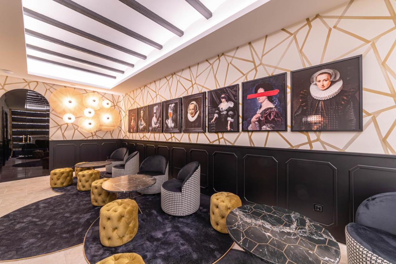Hotel Claude マルベーリャ エクステリア 写真